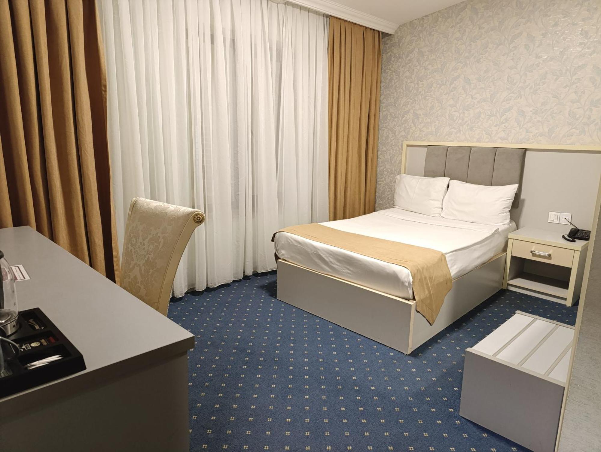 Alis Hotel Baku Exterior foto